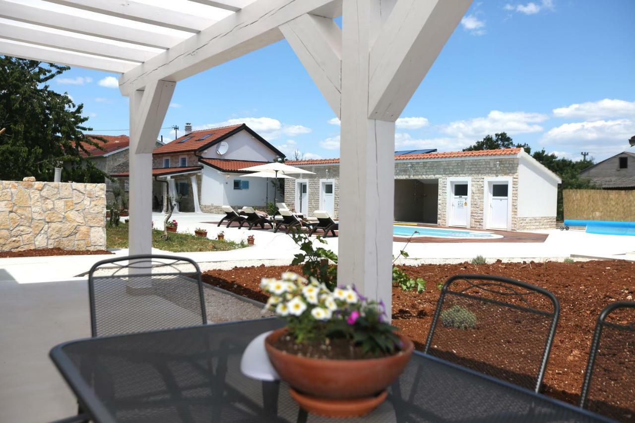 Apartament Kuce Za Odmor Brkic Lozovac
